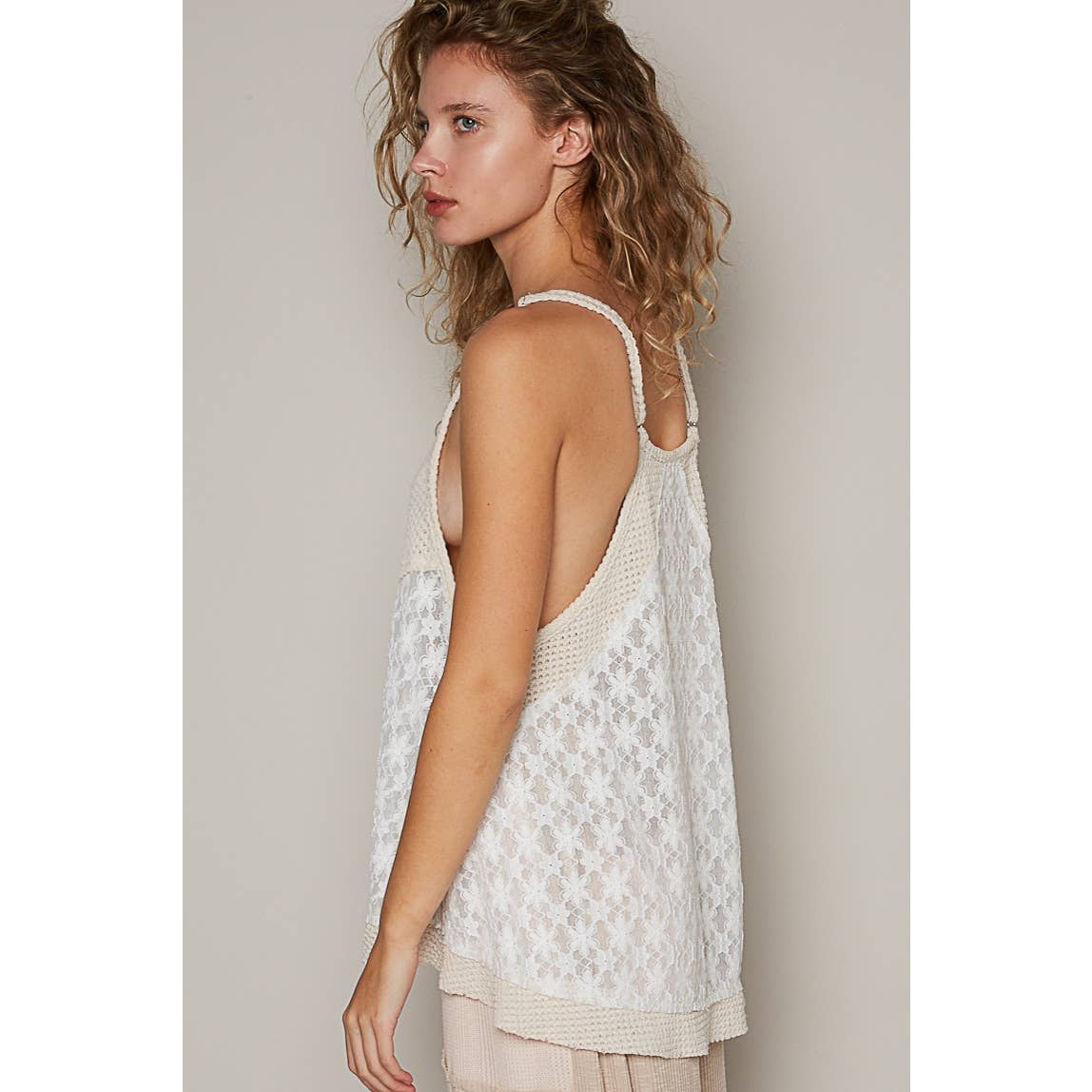 Ivory V-neck Sleeveless Lace Thermal Mixed Knit Top