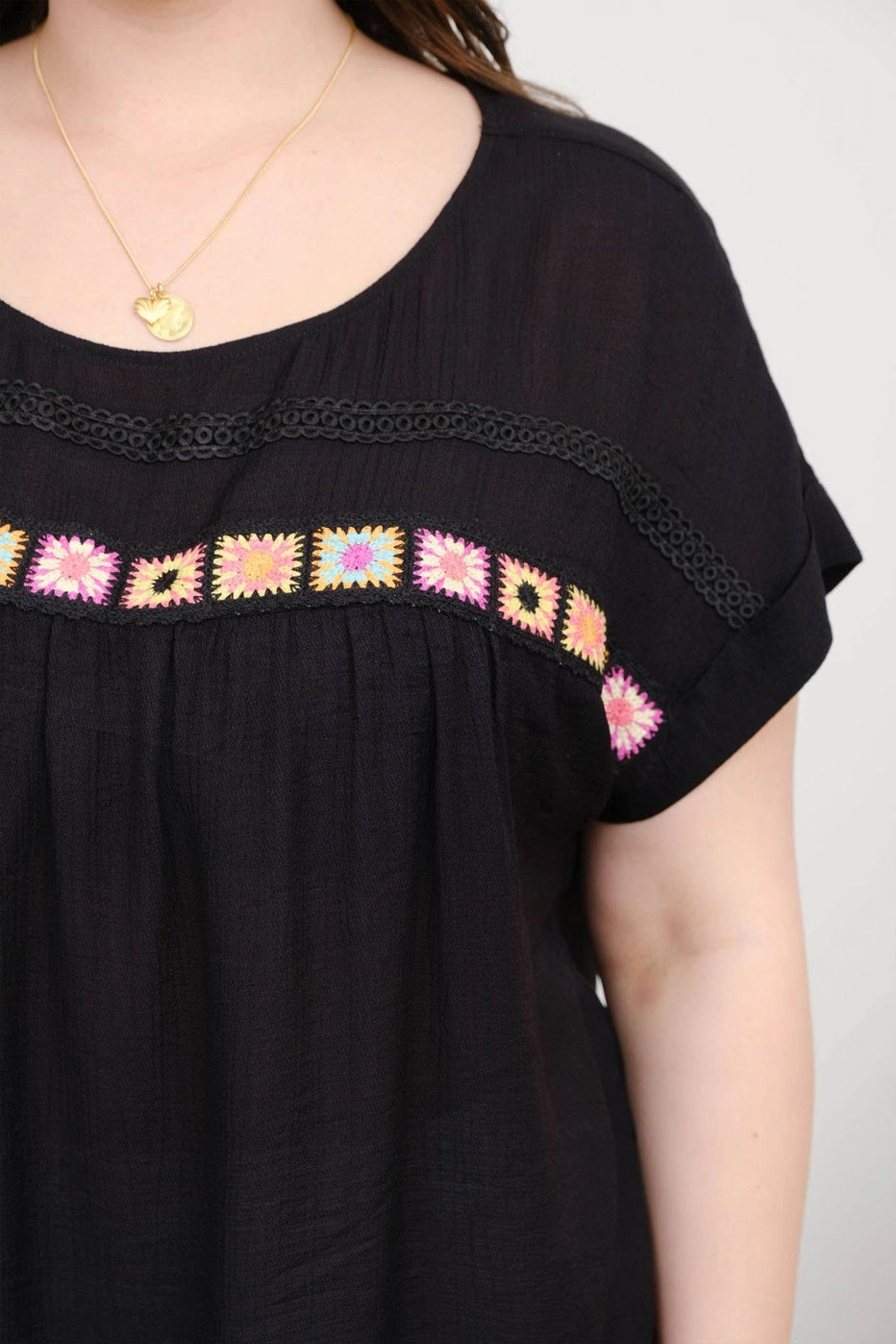 Black Crochet Details Short Sleeve Top