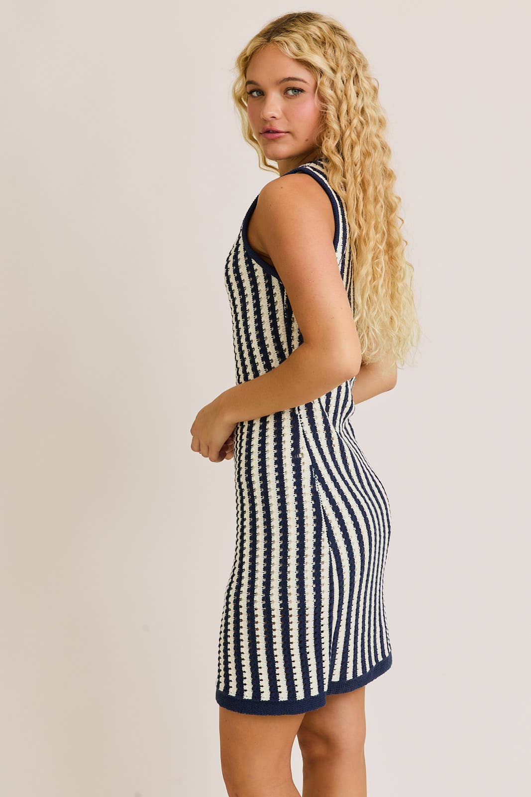 Round Neck Sleeveless Sweater Dress